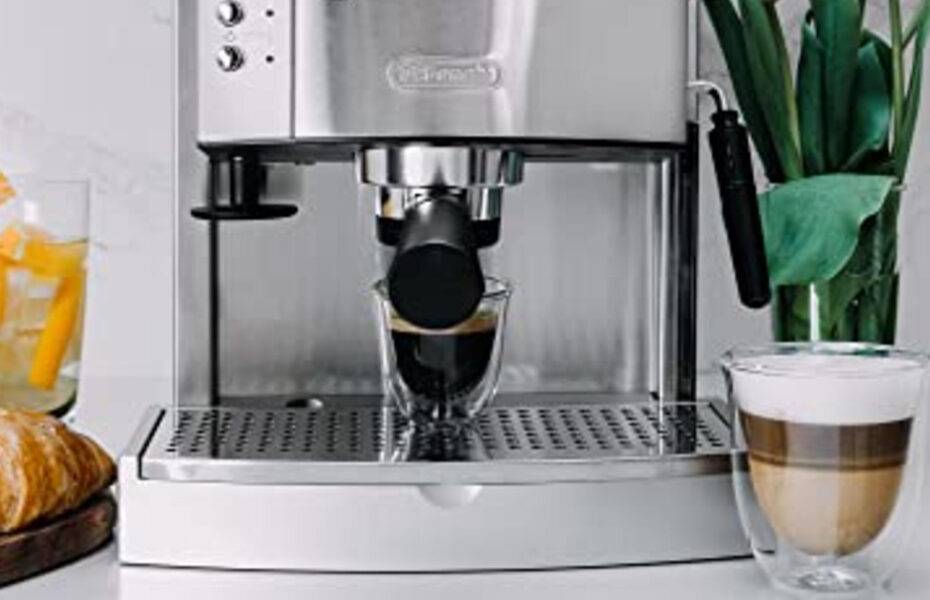 DeLonghi EC702 15-Bar-Pump Espresso Maker, Stainless