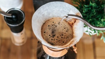 How to Use a Chemex Coffee Maker
