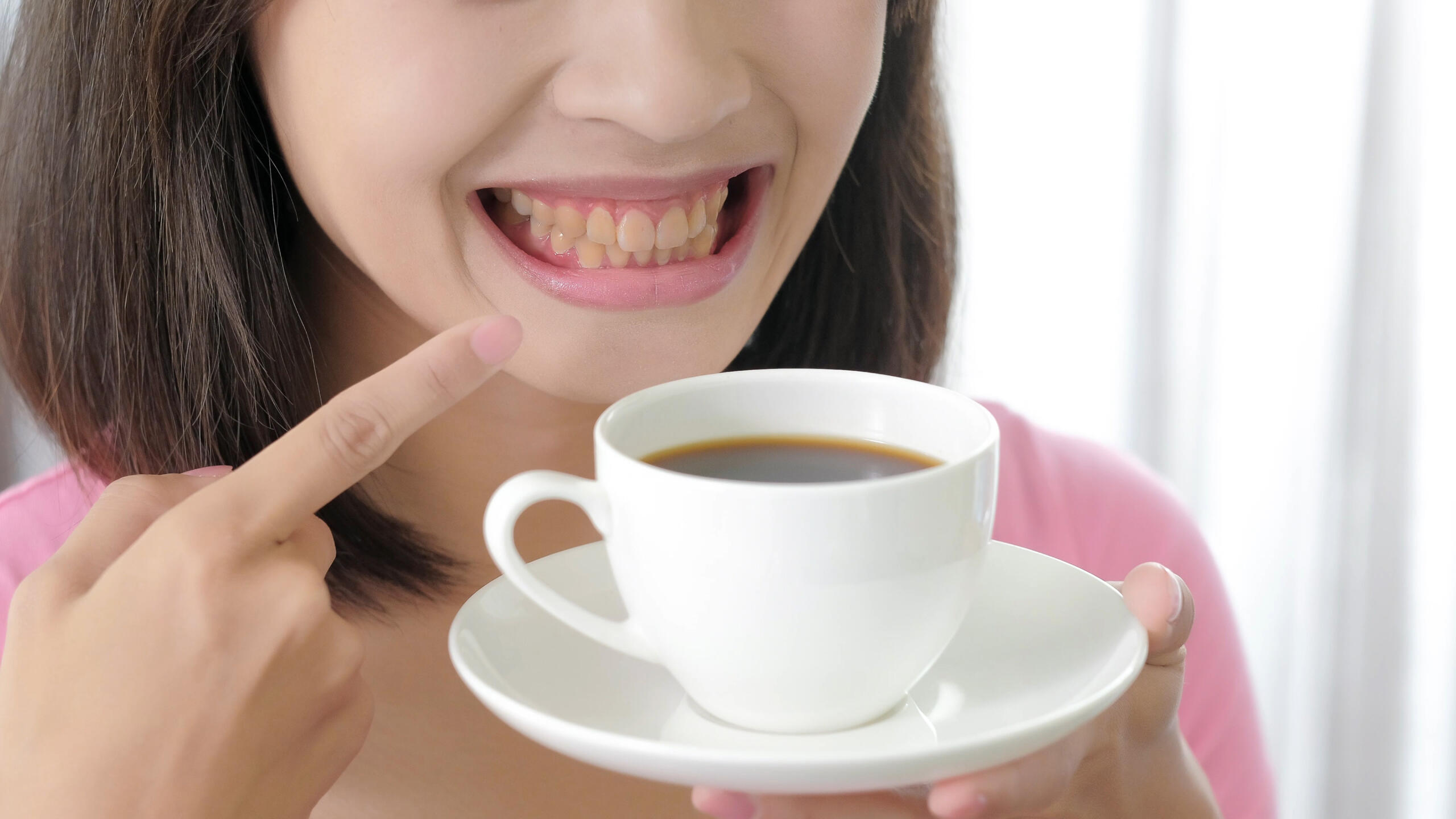 What Does Coffee Do to Your Teeth?